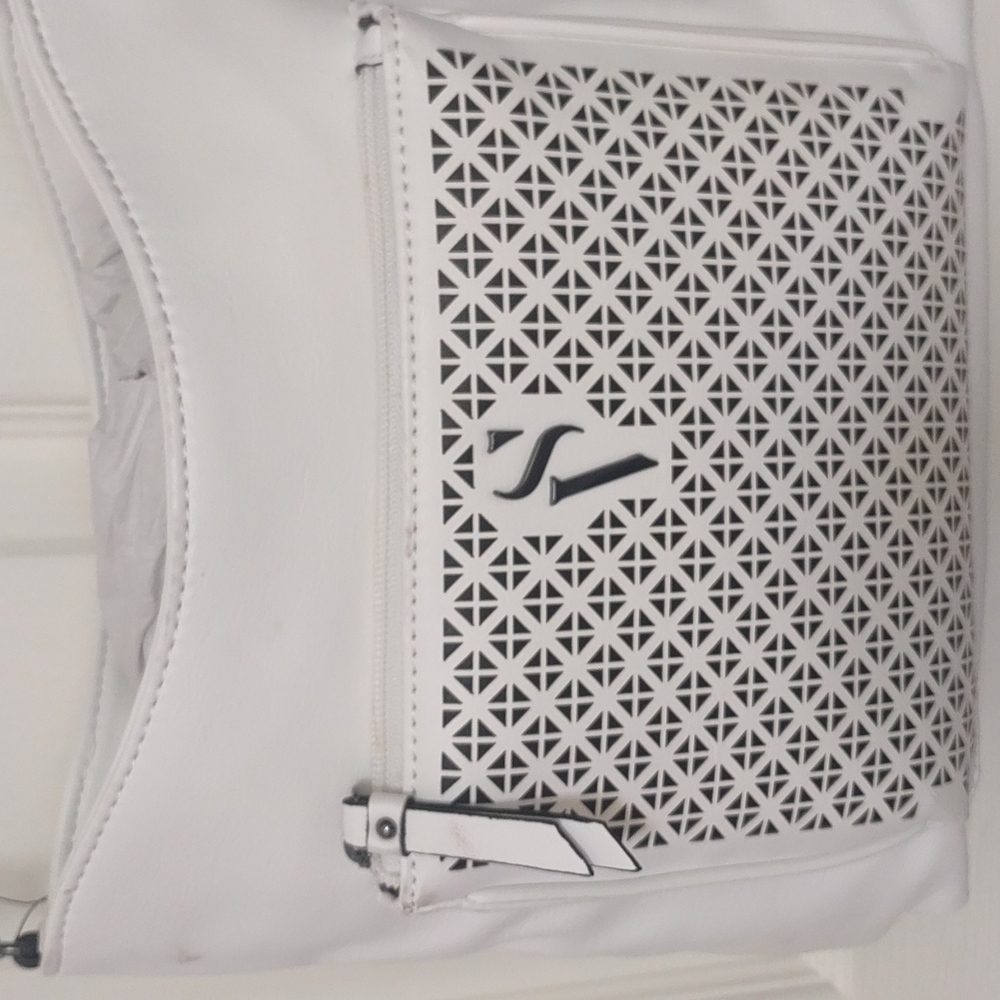 Handbag - Picture 2 of 3